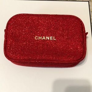 Chanel cosmetic pouch in red